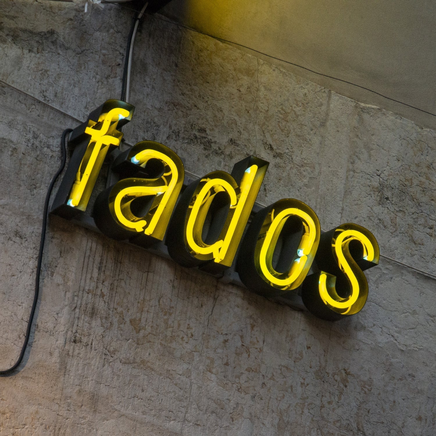 Fado: A Alma Melódica de Portugal