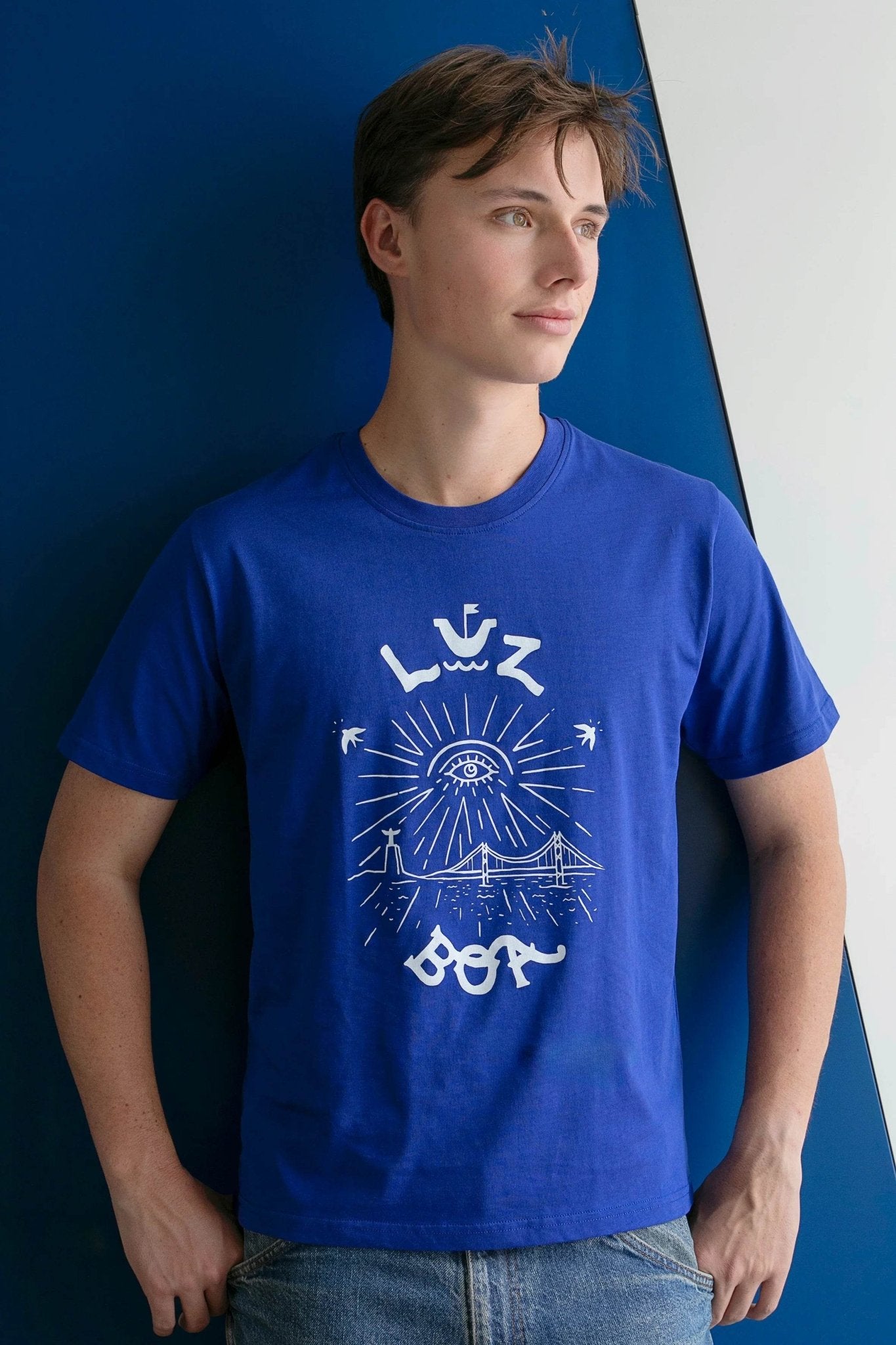 T-shirt Cidade Da Luz - Madelana A Janela