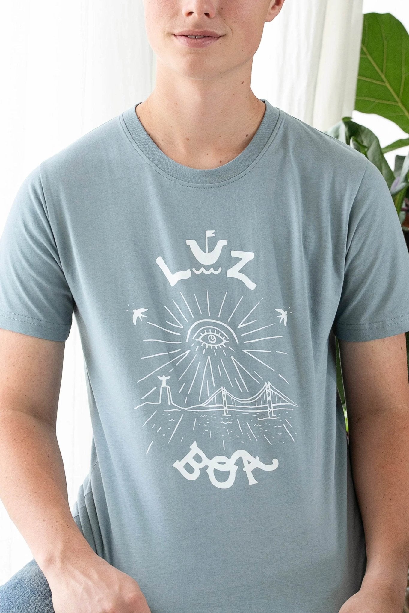 T-shirt Cidade Da Luz - Madelana A Janela