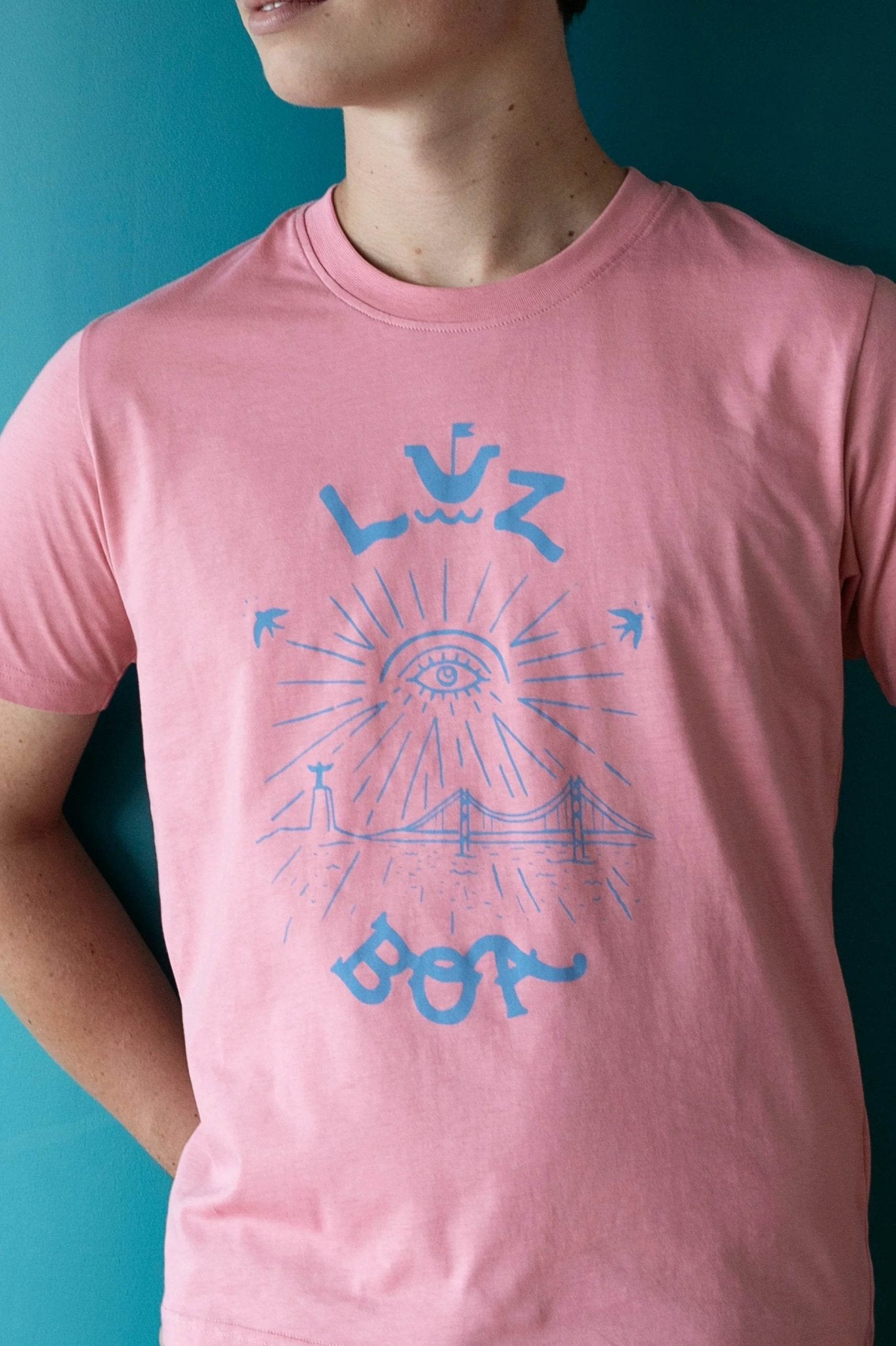 T-shirt Cidade Da Luz - Madelana A Janela