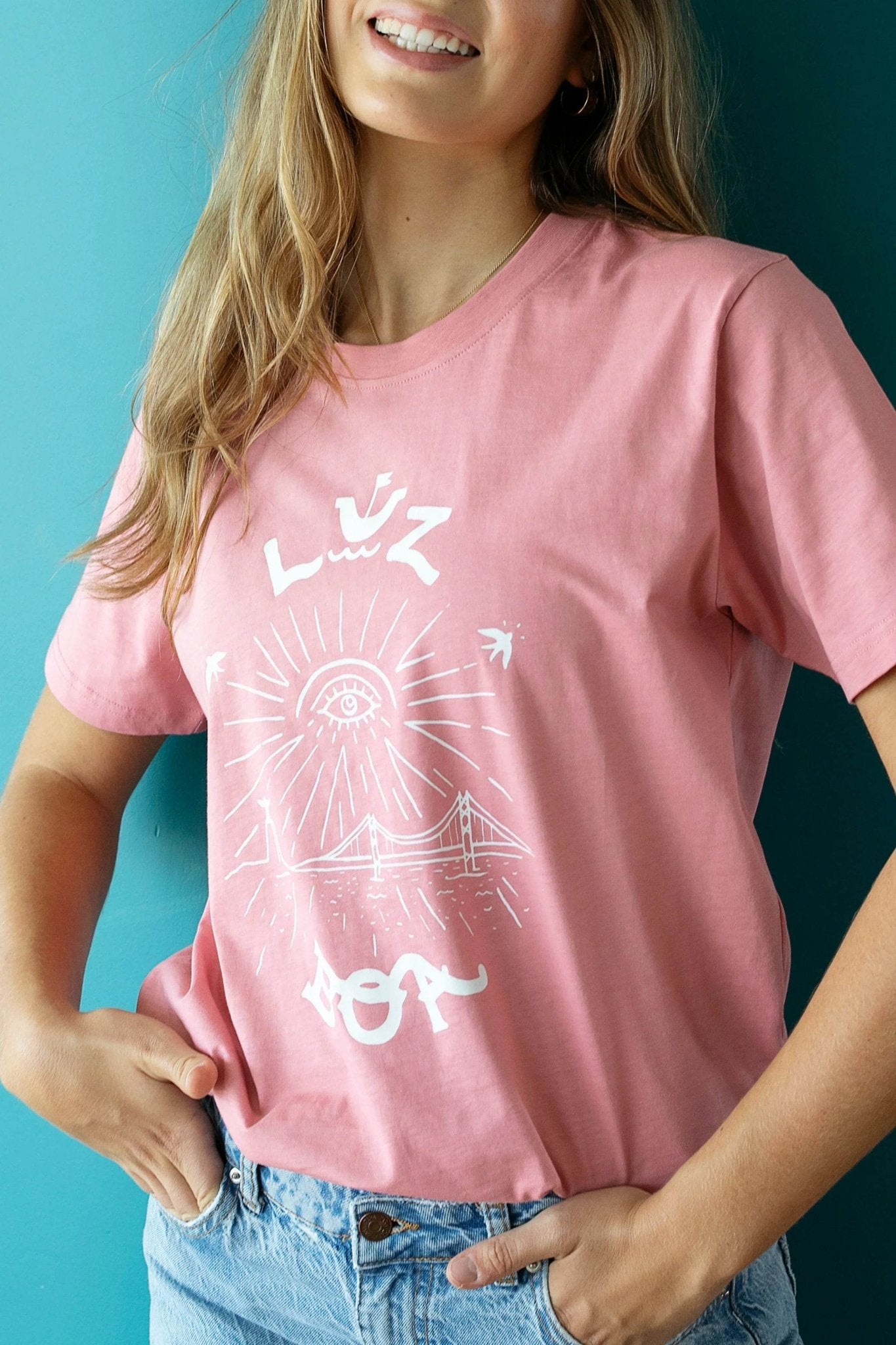 T-shirt Cidade Da Luz - Madelana A Janela