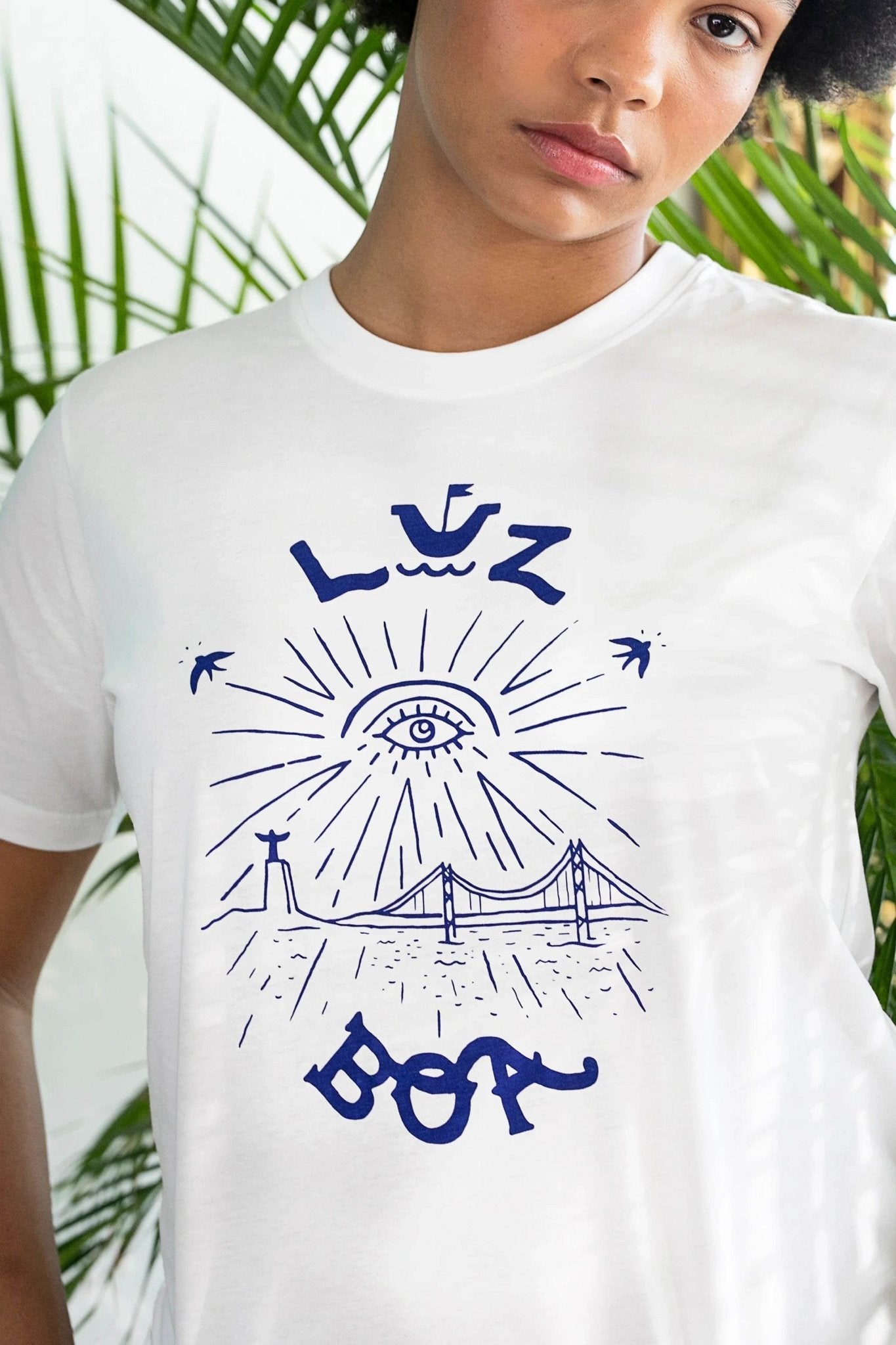 T-shirt Cidade Da Luz - Madelana A Janela