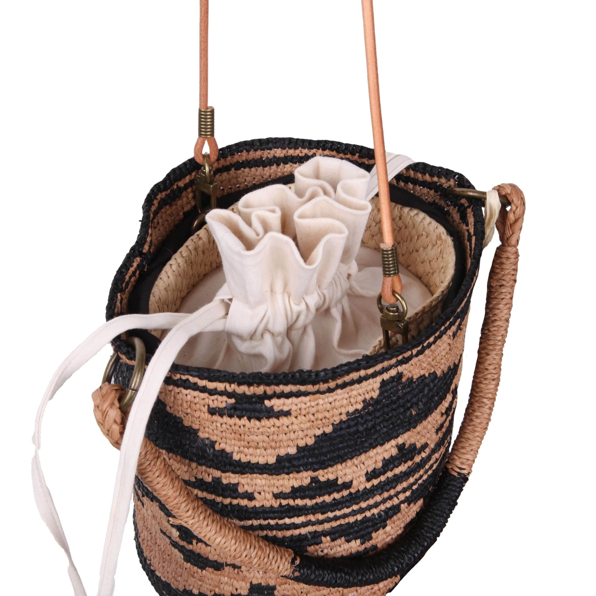 Bolsa redonda em rafia NOEMIA - Madelana A Janela
