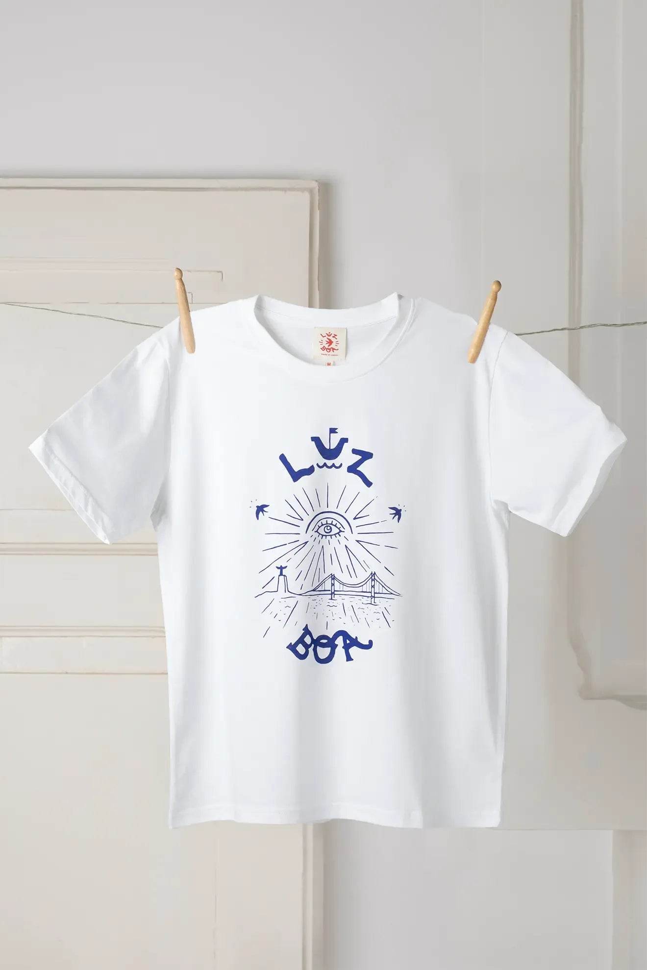 T-shirt Cidade Da Luz - Madelana A Janela