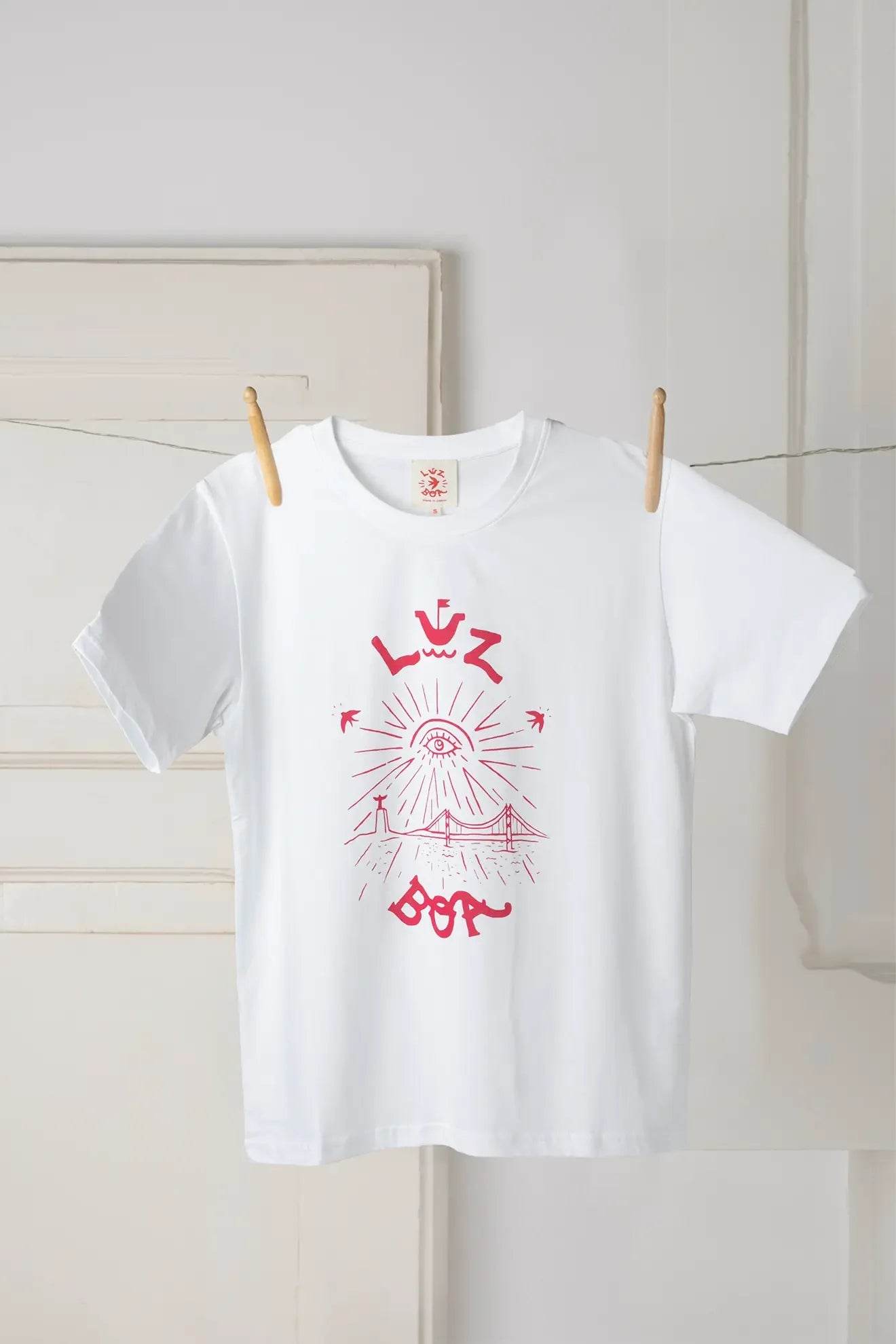 T-shirt Cidade Da Luz - Madelana A Janela