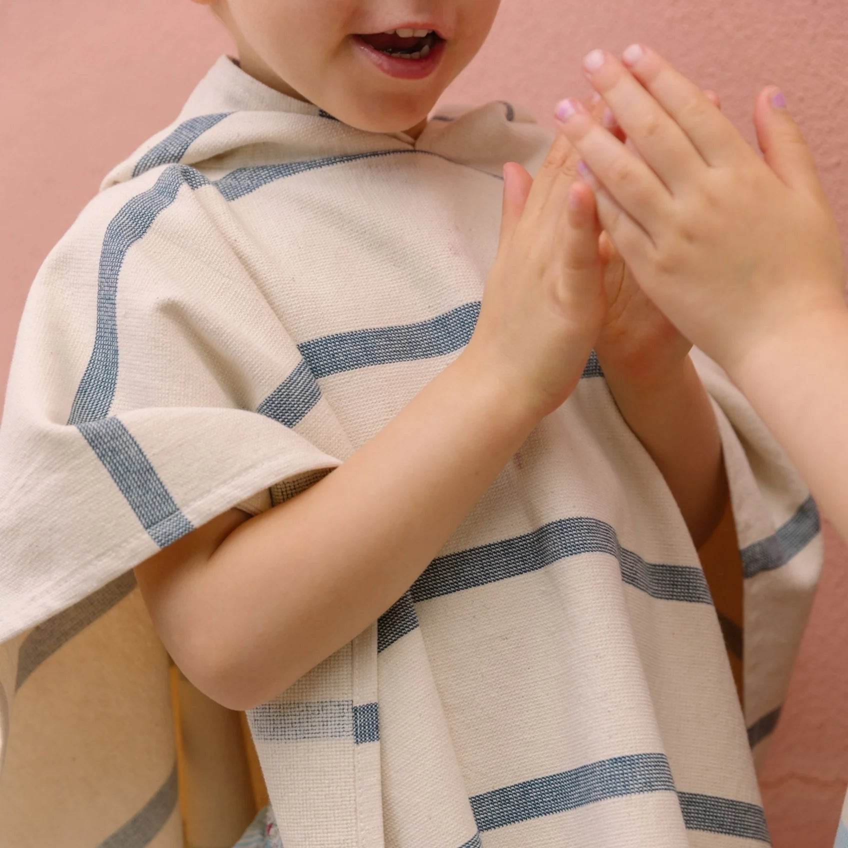 Ponchos Infantis - Madelana A Janela