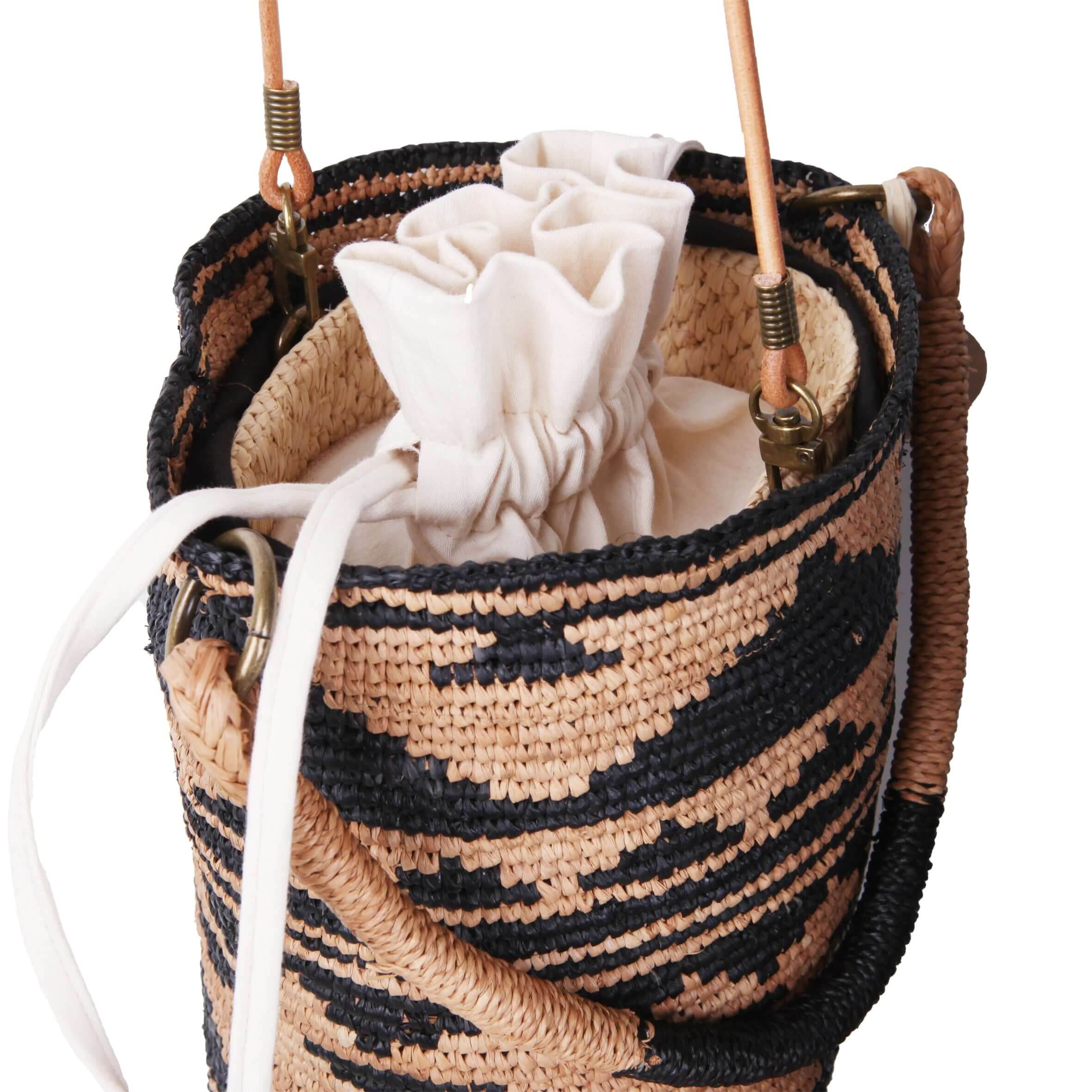 Bolsa redonda em rafia NOEMIA - Madelana A Janela